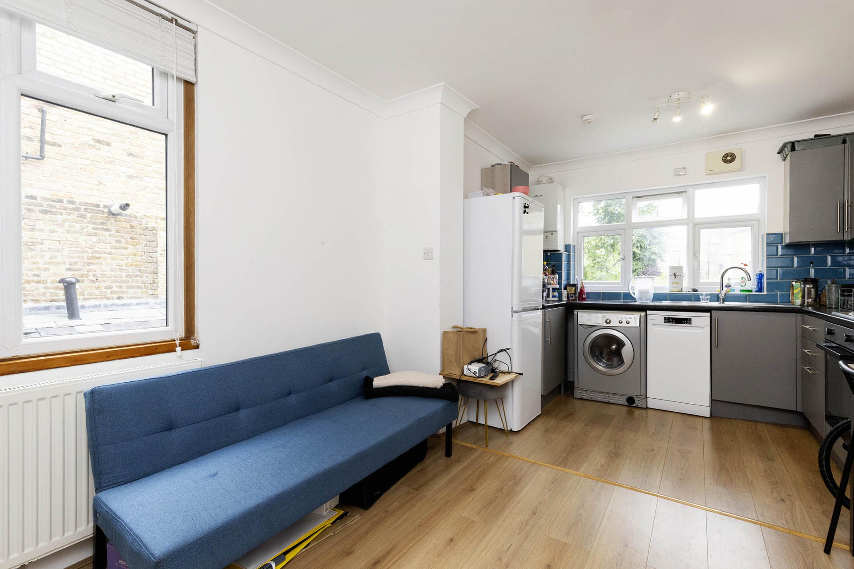 Stunning Sharers Apartment Kilburn Lane, Queens Park W9